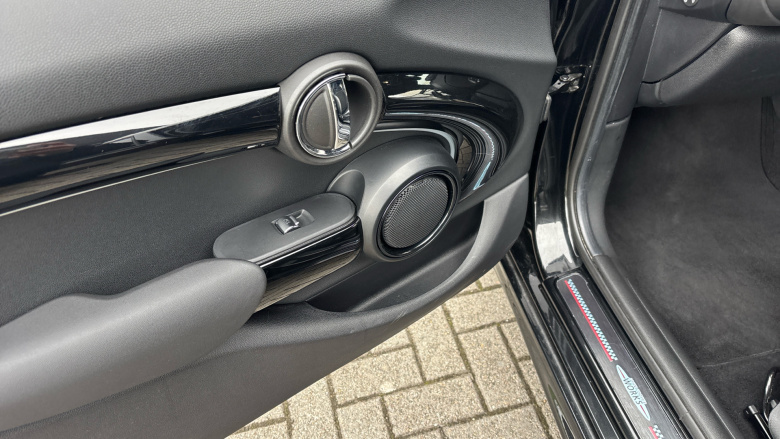 MINI Hatchback 1.5 Cooper Sport 5dr Petrol Hatchback